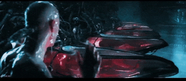 《黑客帝国》中，Neo从Matrix母体中醒来的场景，充斥着科技毁灭人类的荒诞